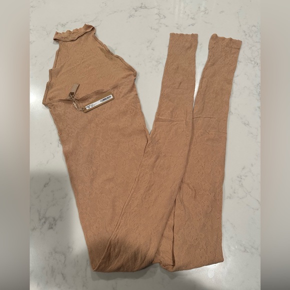 Skims Knit Lace Catsuit Halter Onesie in Clay Size 3X & 4X - Picture 6 of 9